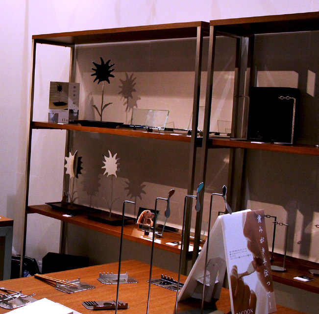 ラグジュアリー棚